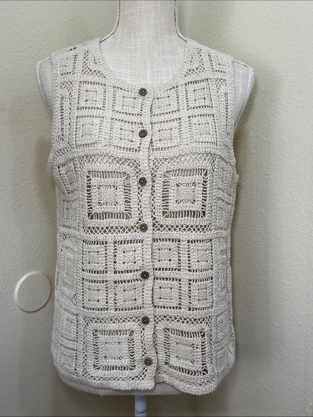 Ultra Pink Crochet Square Button-Front Vestโ Natural Size Medium Boho Beachy